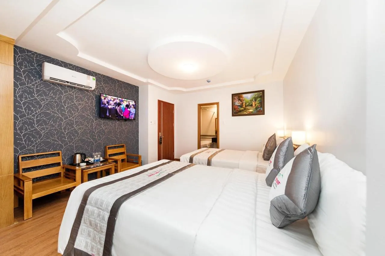 ***  Reddoorz Yen Nam Hotel Hoang Van Thu Ho Chi Minh City Vietnam