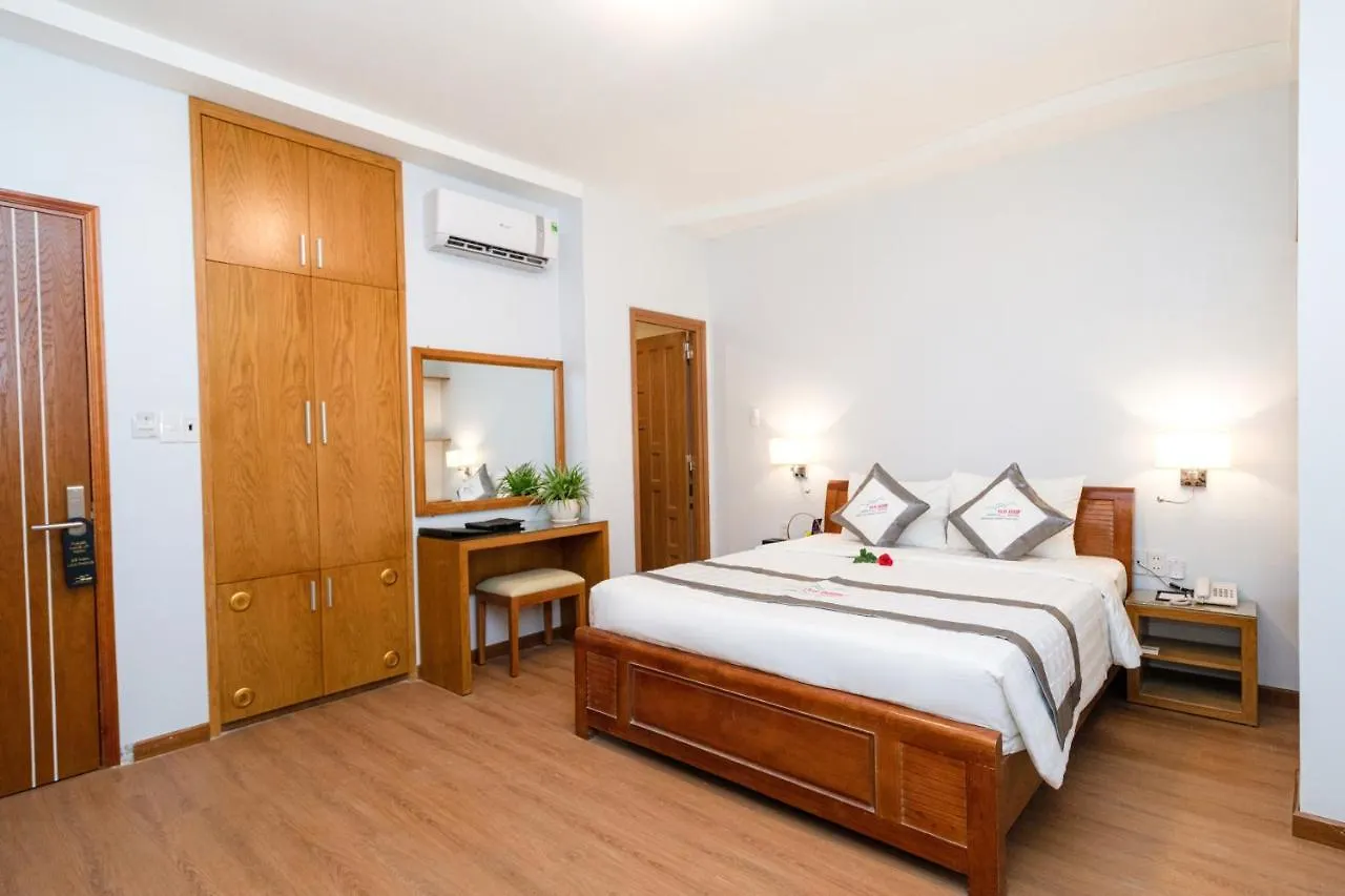 Reddoorz Yen Nam Hotel Hoang Van Thu Ho Chi Minh City 3*,  Vietnam